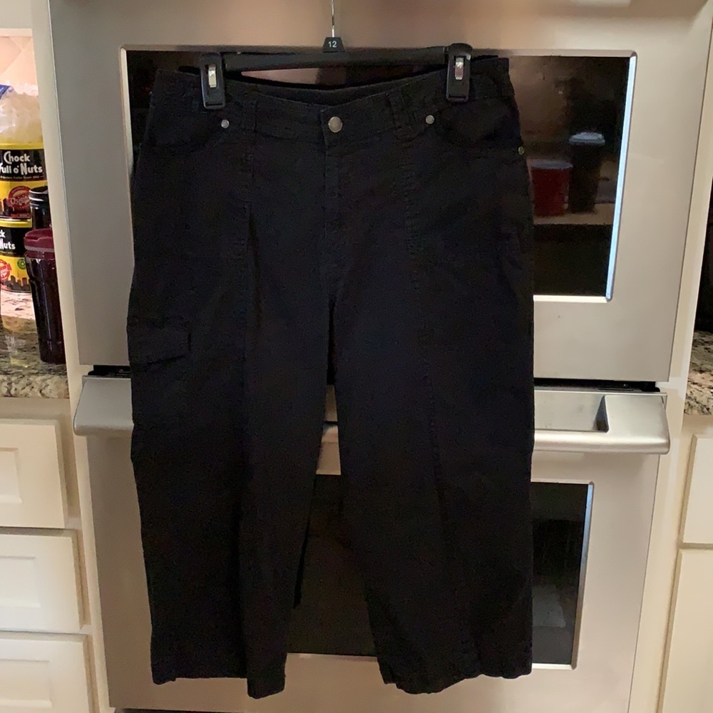 Croft and Baron black size 12 capris